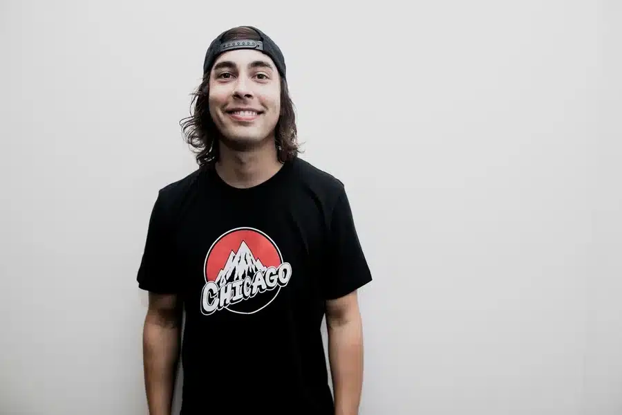 Vic Fuentes Height