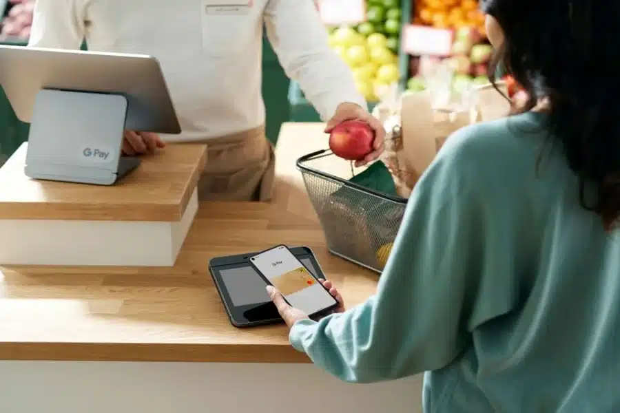 Does Academy Take Apple Pay