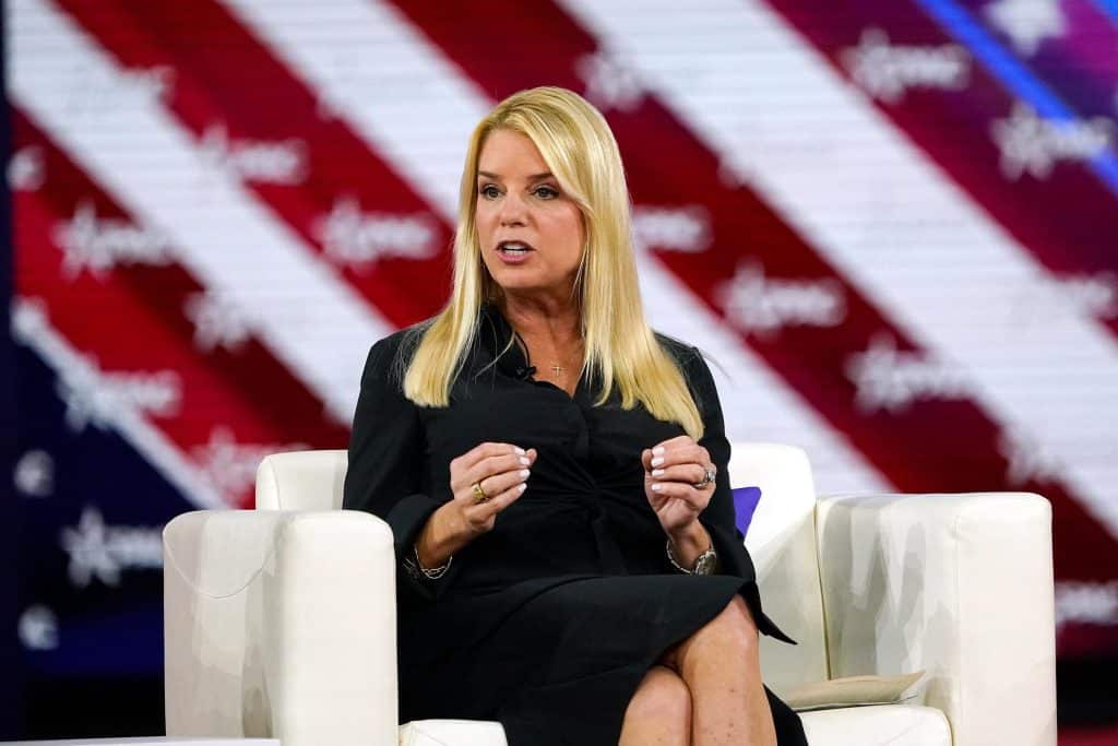 Pam Bondi Height and the Life Story of the Former Attorney General