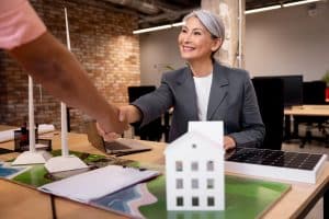 How Market Trends Influence Property Investment Decisions in Dubai