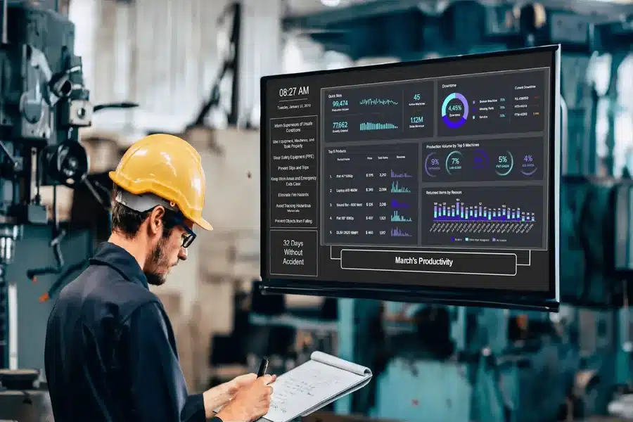 What Makes Digital Signs Useful for Manufacturing Floor Updates