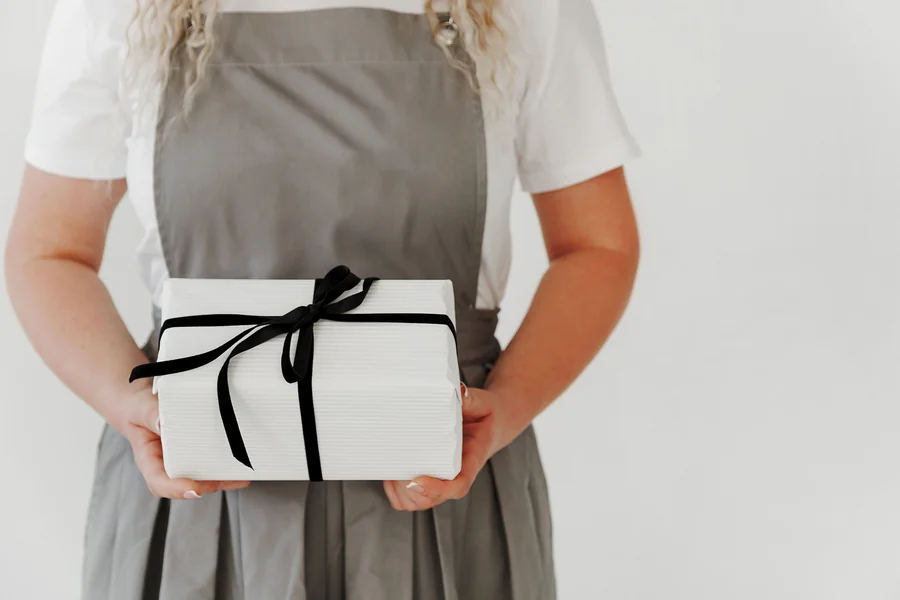 How Personalized Business Gifts Strengthen Client Relationships