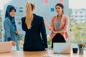 How HR Agencies in Dubai Can Improve Compensation and Benefits Management